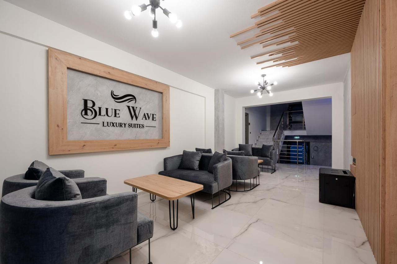 Blue Wave Luxury Suites Nea Iraklitsa Bagian luar foto