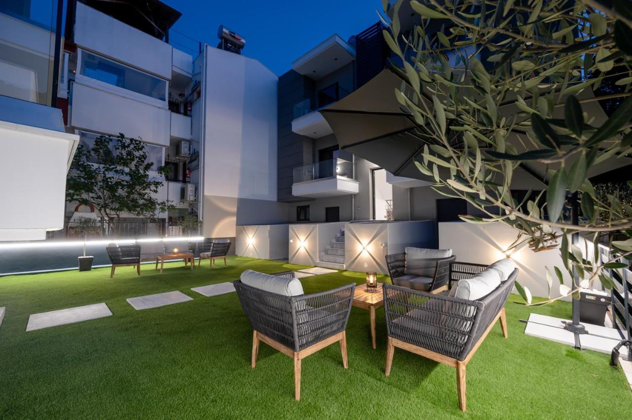 Blue Wave Luxury Suites Nea Iraklitsa Bagian luar foto