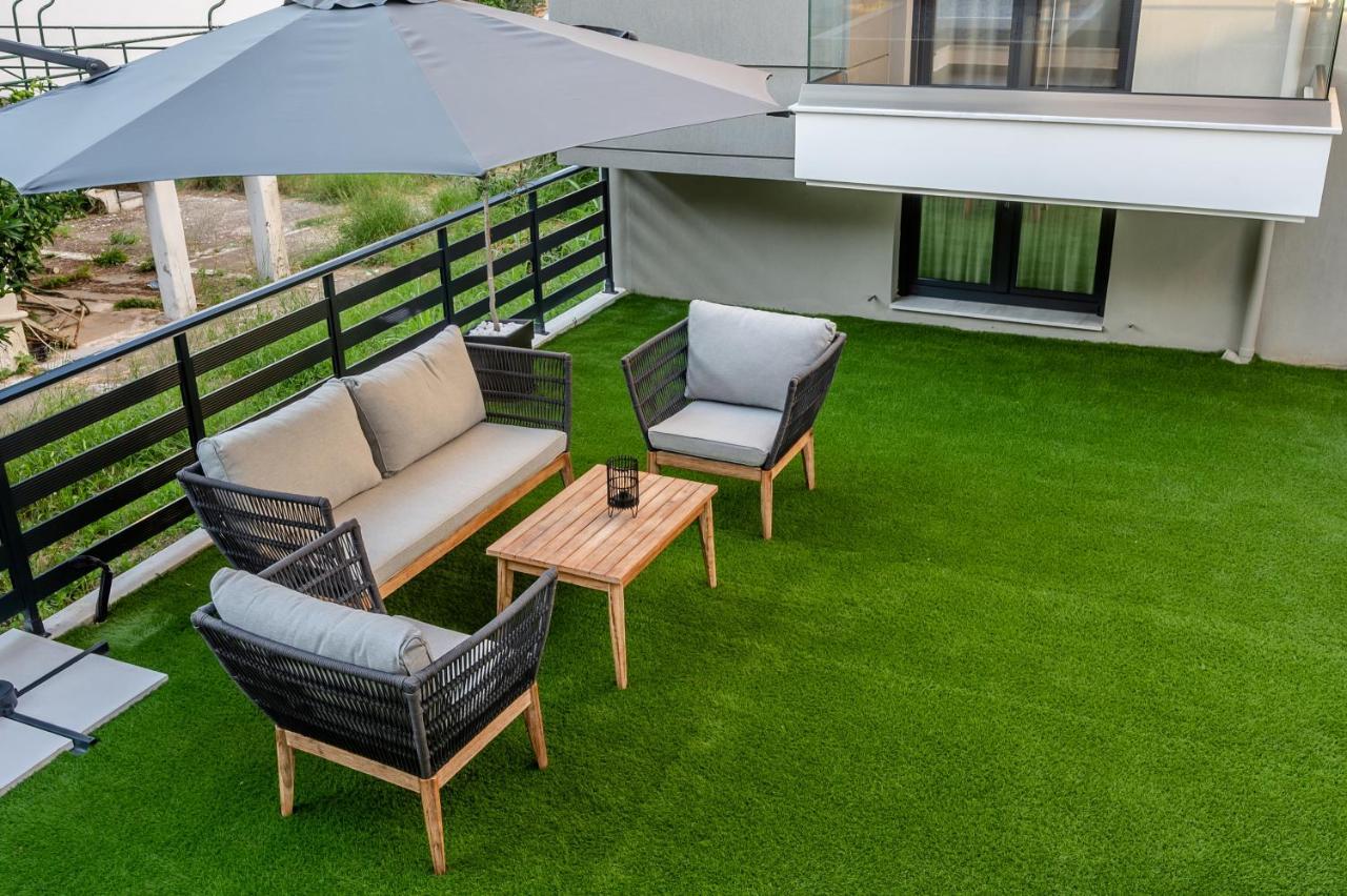 Blue Wave Luxury Suites Nea Iraklitsa Bagian luar foto