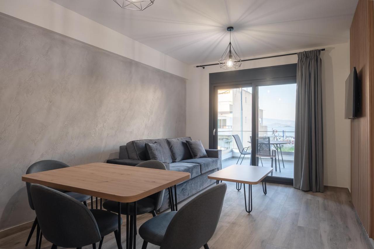 Blue Wave Luxury Suites Nea Iraklitsa Bagian luar foto