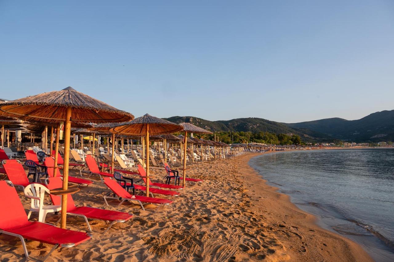 Blue Wave Luxury Suites Nea Iraklitsa Bagian luar foto