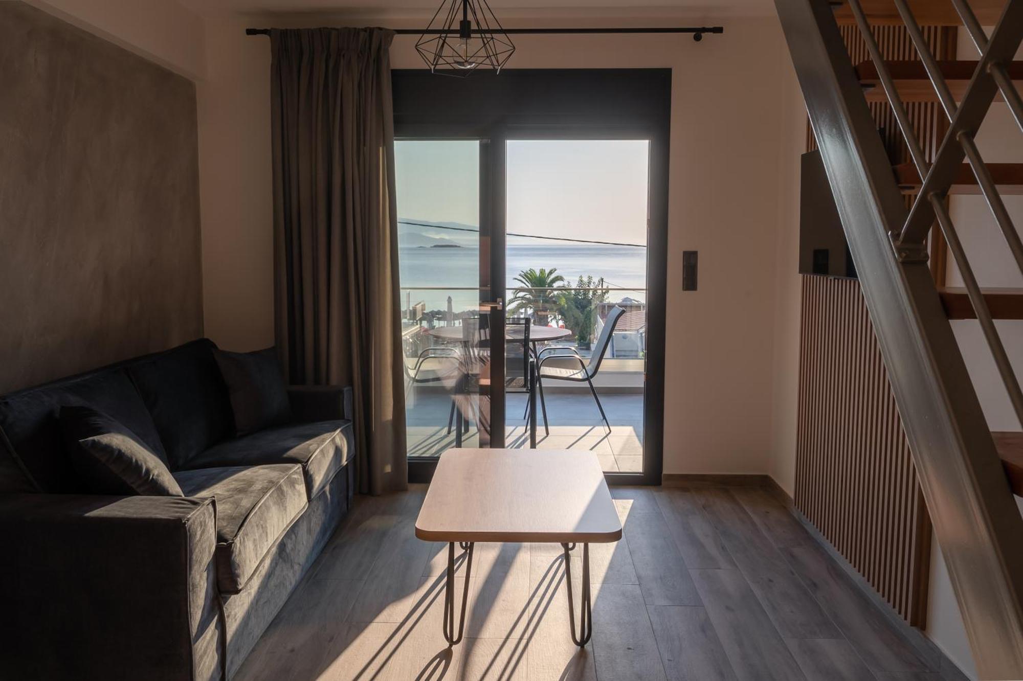 Blue Wave Luxury Suites Nea Iraklitsa Ruang foto